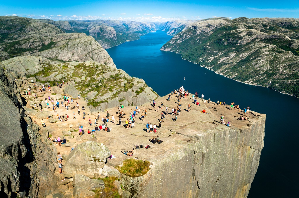 Kalman89 - Circuit Premium Stavanger - Fiordurile Norvegiei - Alesund si Trondheim